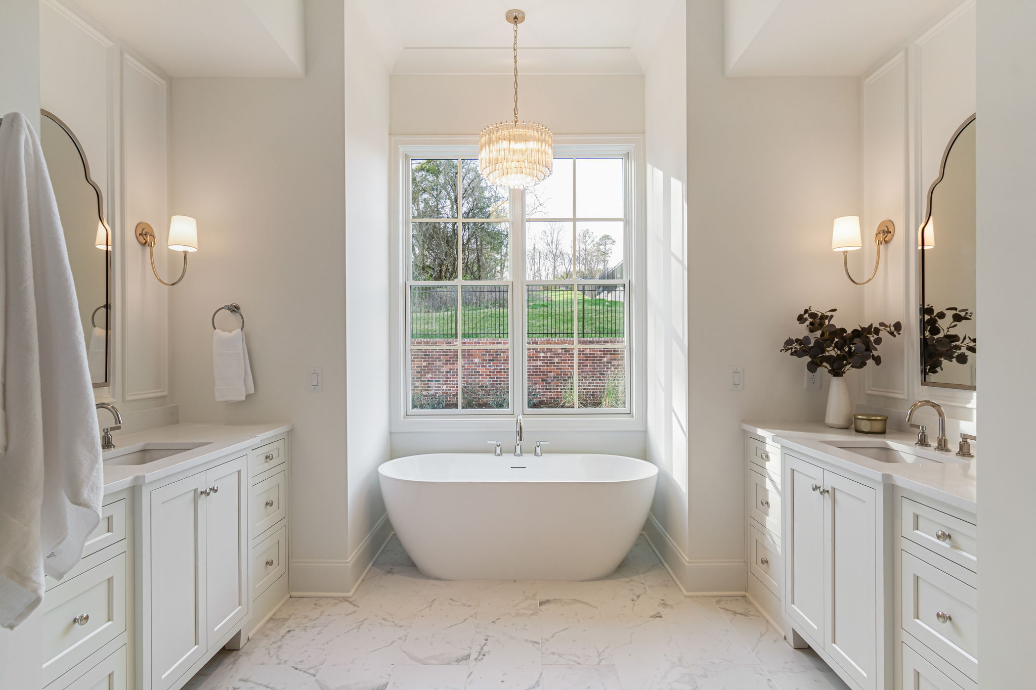 57-web-or-mls-169 A bathtub in a home built by Legend Homes